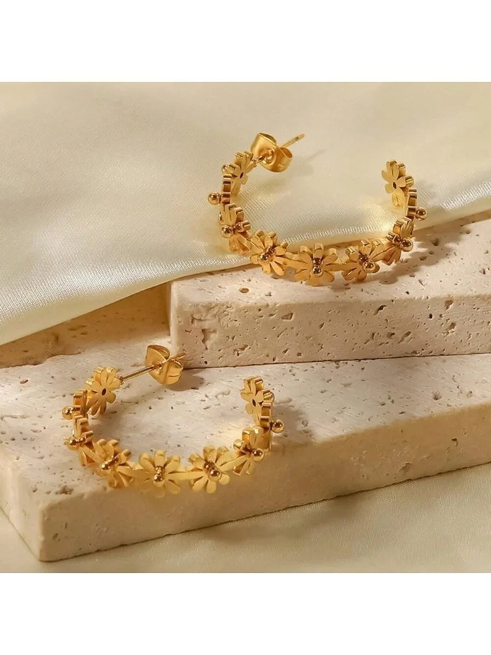 Gold Plated Stainless Steel Daisy Hoop Earrings - Picture 3 of 4